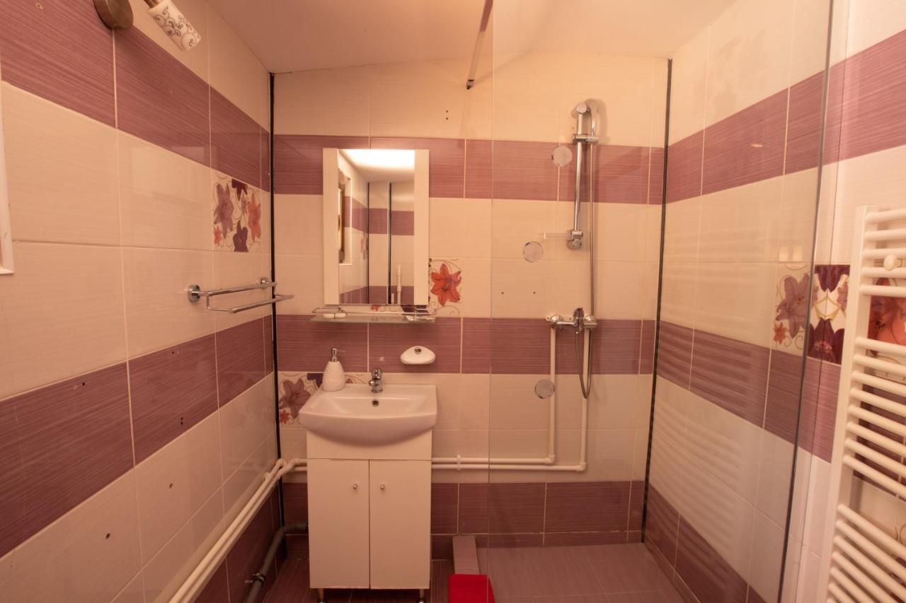 Casa Camelia Hotel Dubova Eksteriør billede